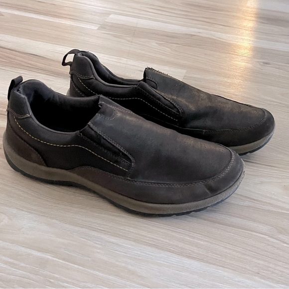 Eastland Brown Loafers Slip-On Shoes - Picture 3 of 9